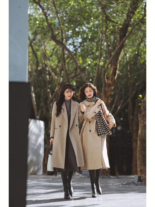 燕麦色大衣新年穿搭,燕麦色的衣服适合多大年纪的穿