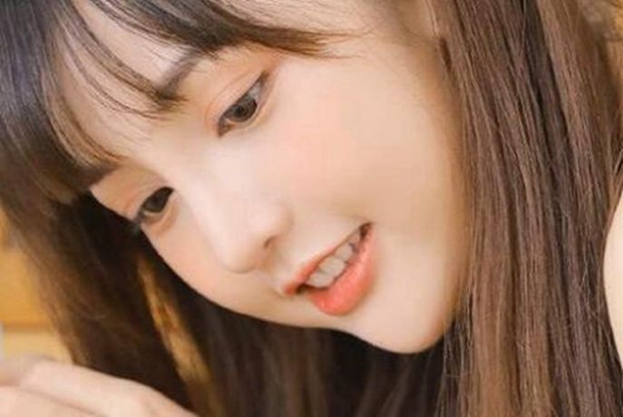 一个朋友哭得很伤心怎么安慰,女朋友被闺蜜气哭了怎么安慰