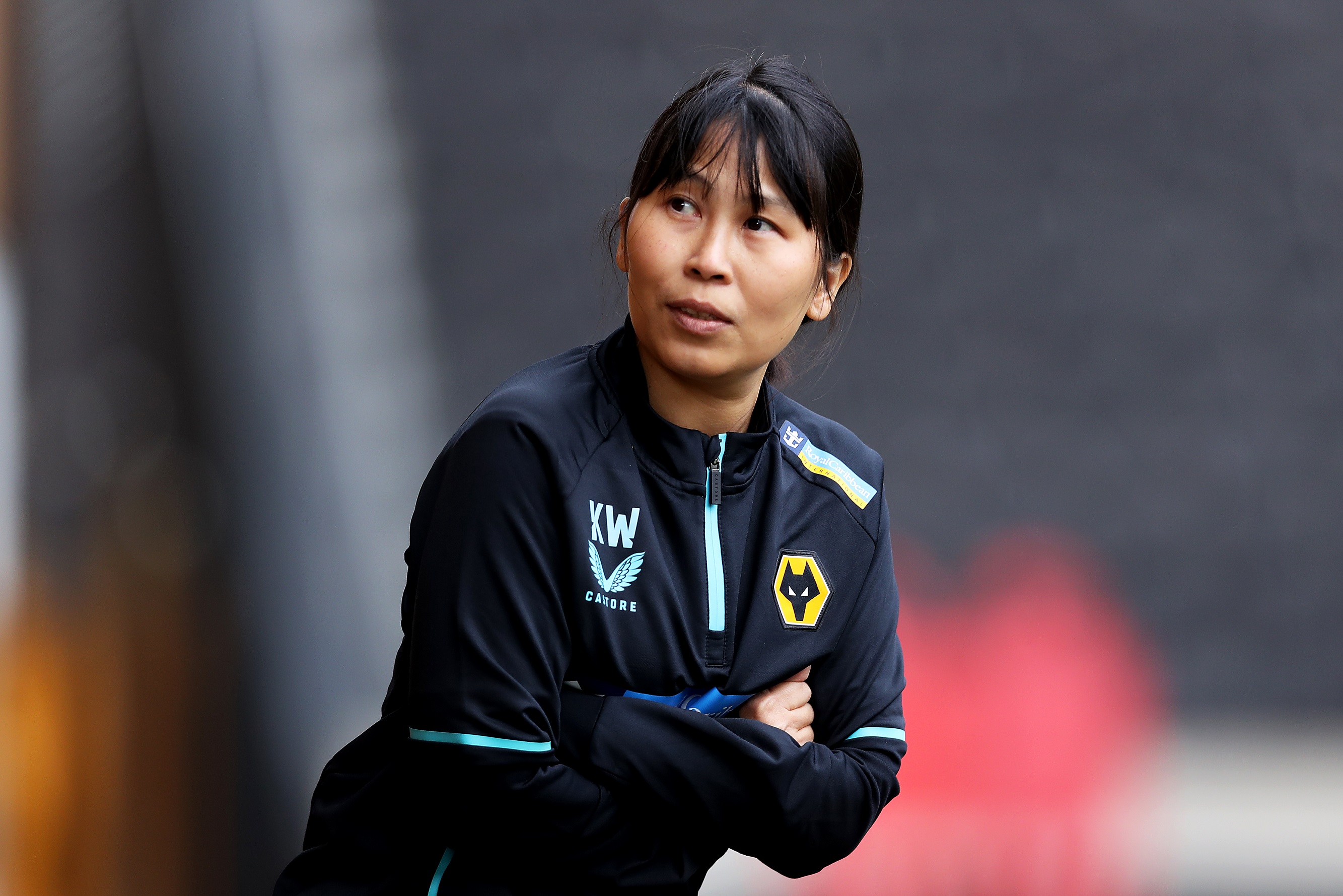 狼队女性力量：来自缅甸的女队医KaiWin