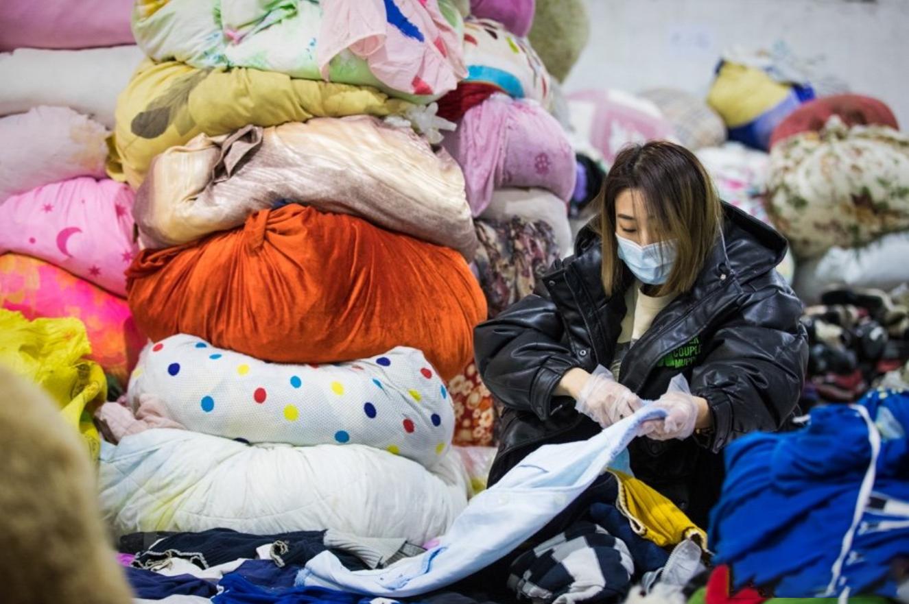 旧衣回收一个月能赚多少,回收旧衣服赚钱是真的吗