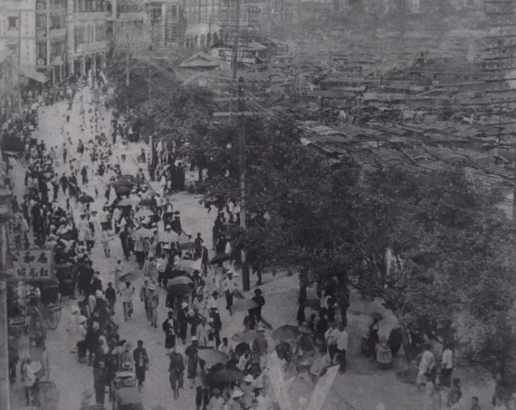 在香港,人们是怎么被文言文*脑洗**成“港独”的?