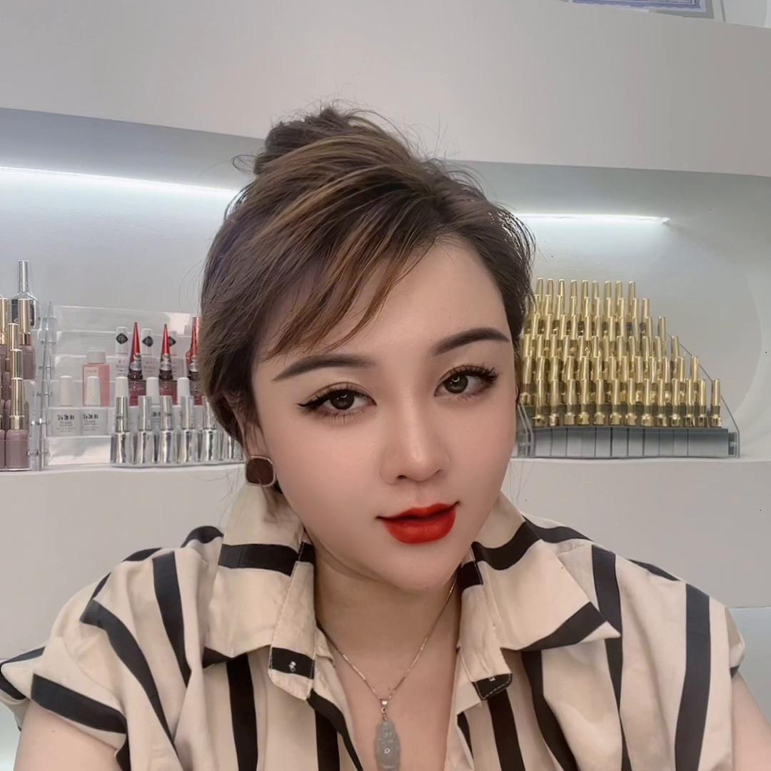 做美业创业女人很忙,女性美业创业