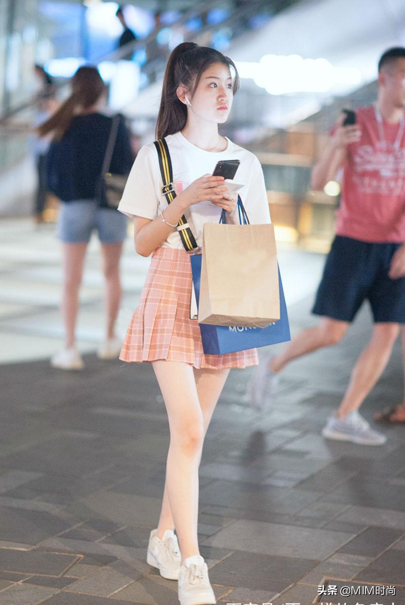 三款裙子配哪种鞋漂亮,适合搭配仙女裙的秋冬鞋子分享