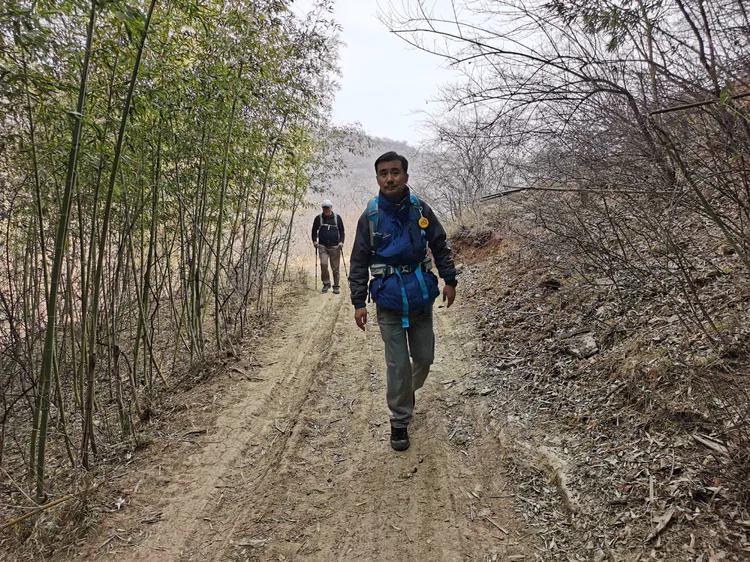 绝壁大梯白云寺,徒步白云寺