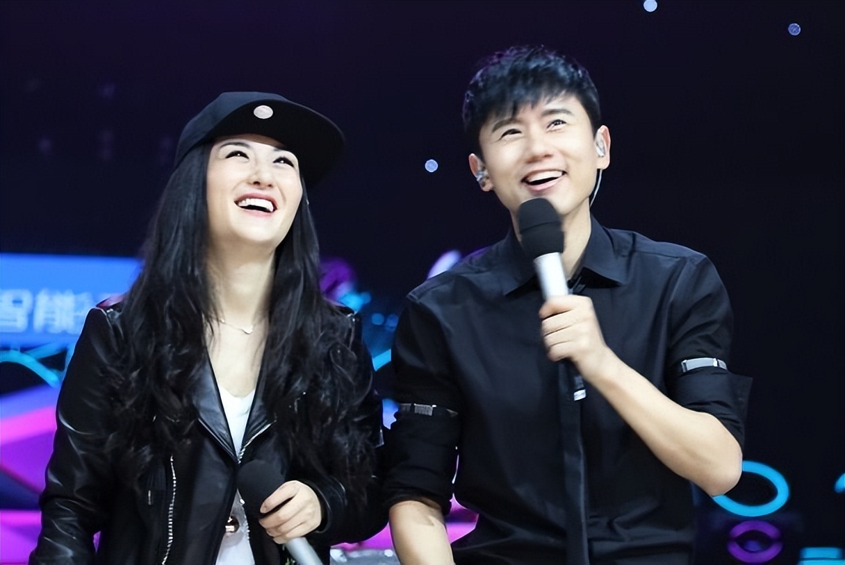 出生在小县城,出生在小县城里