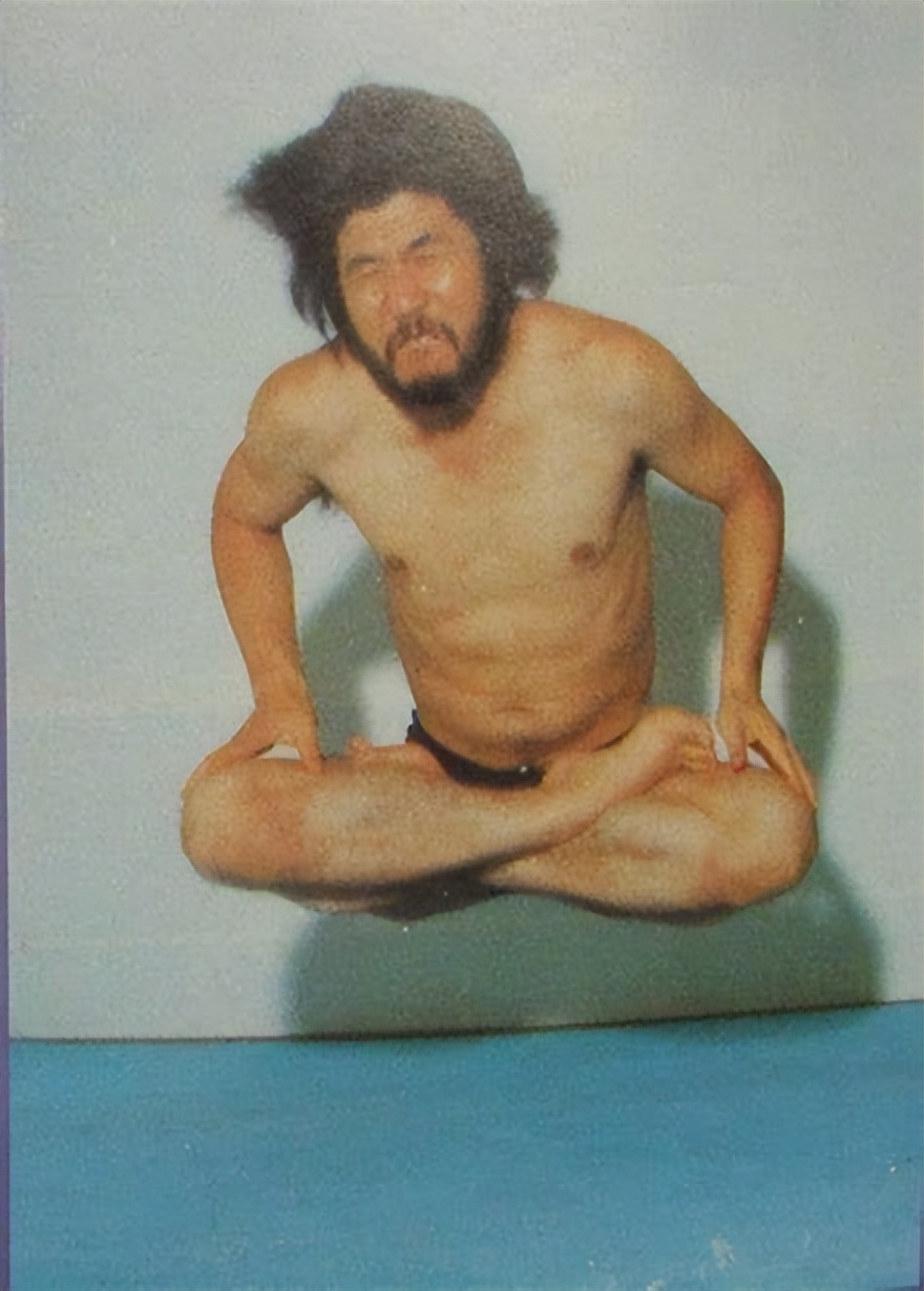 鏃ユ湰鏋嚮棣栫浉鍘嗗彶,鏃ユ湰閭暀鏁欎富琚潃