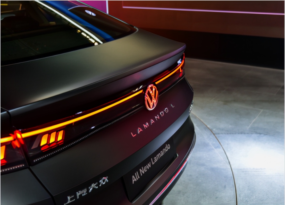 21款凌渡和21款思域哪个值得入手,凌渡1.8t和思域1.5哪个好