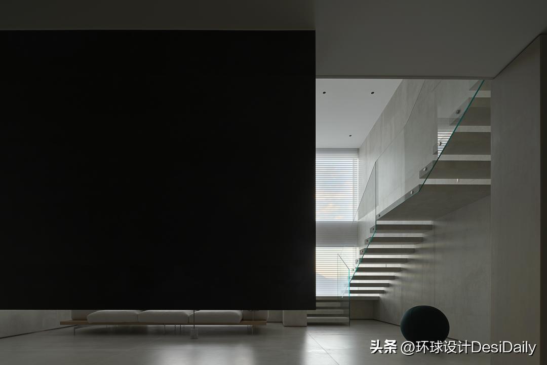 首发.刘捷｜680㎡极简顶复，空纳万境【环球设计3124期】