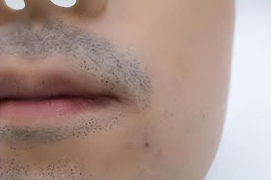 一日本人为了做面罩，竟然向全世界“买脸”，太奇葩了！