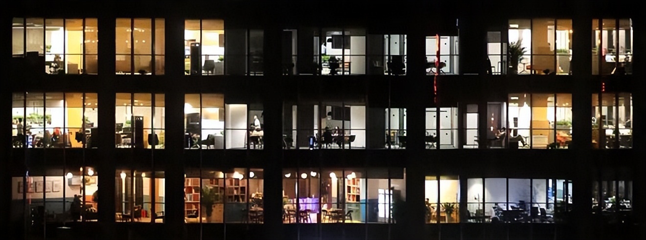 程序员35岁转产品经理,转行程序员和产品经理