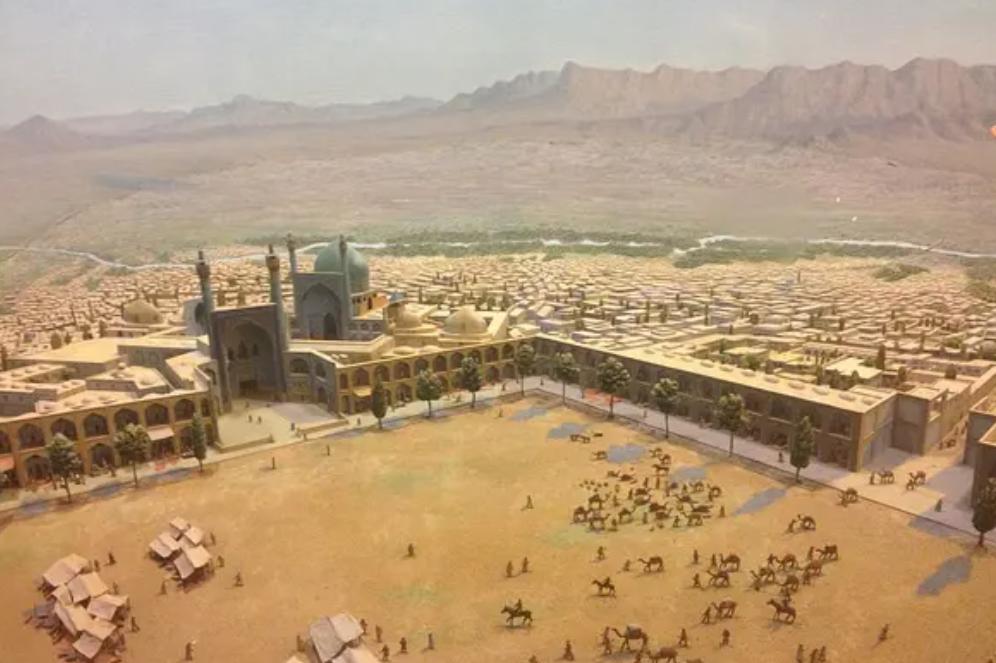 伊斯法罕16世纪,16-17世纪欧洲资本主义的弊端