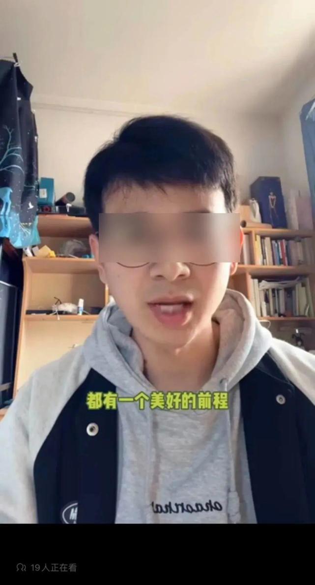 未来真的不需要文科生了吗,当今社会文科生是不是太多了