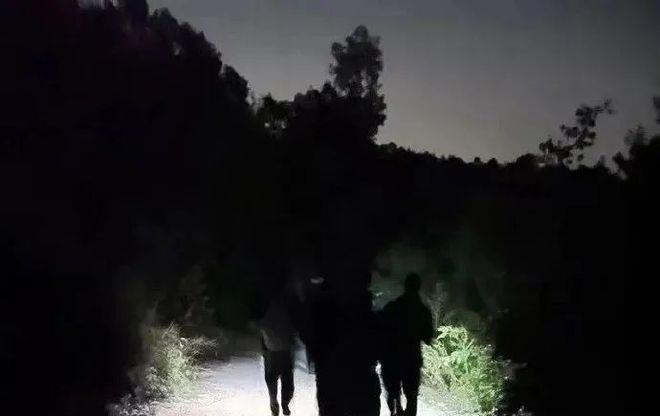 天津四驴友出事了!