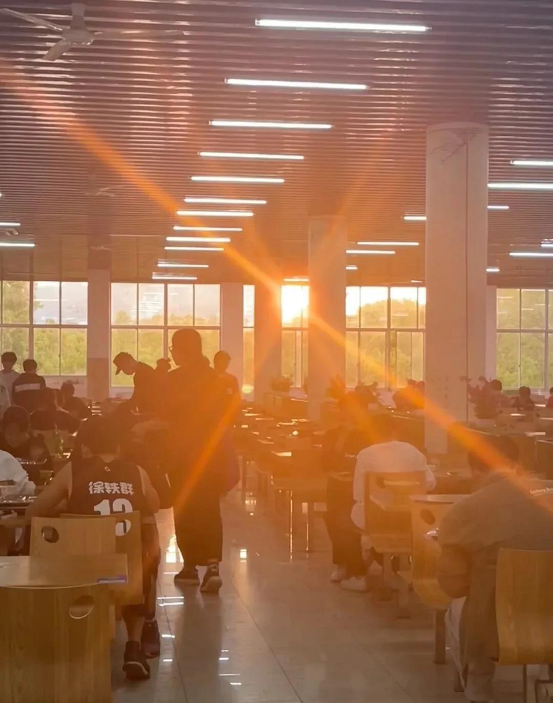 娃娃网恋怎么办,儿子早恋网恋的最佳处理方法