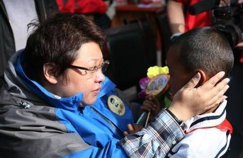 韩红首次公开回应被举报,韩红首次公开回应被举报视频