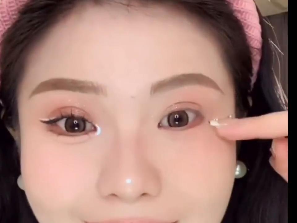 放大双眼的秘密是什么,让眼睛变巨眼的方法