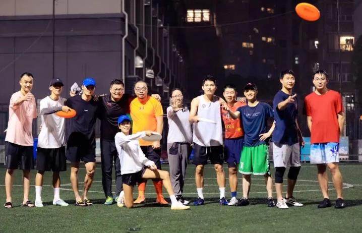 足球人类危机,足球的危机