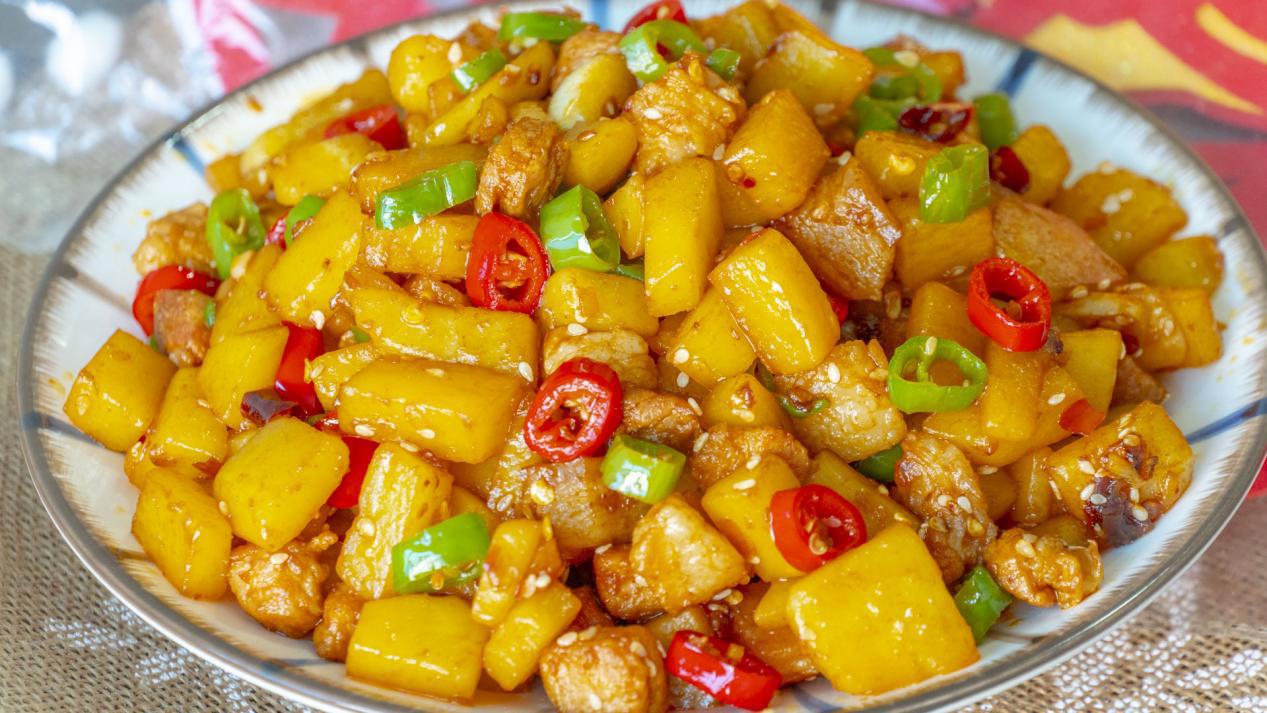 土豆最好吃的3种做法，简单好吃，营养味美，学会了做给家人吃吧