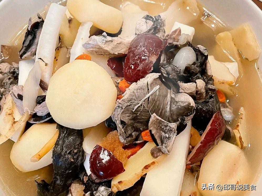 如何给女士煲好广东靓汤,煲靓汤滋补养生好吃又营养