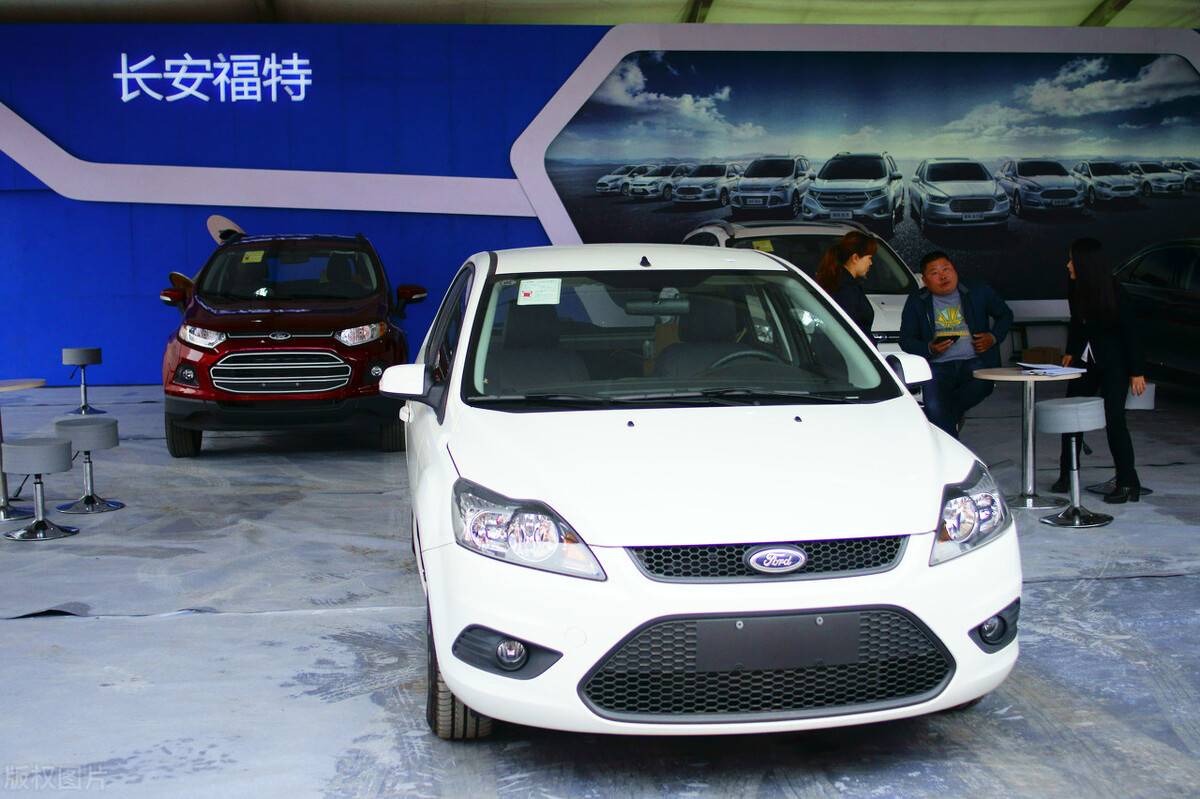 只有不断向前才能到达顶峰,永不知足才能与成功握手