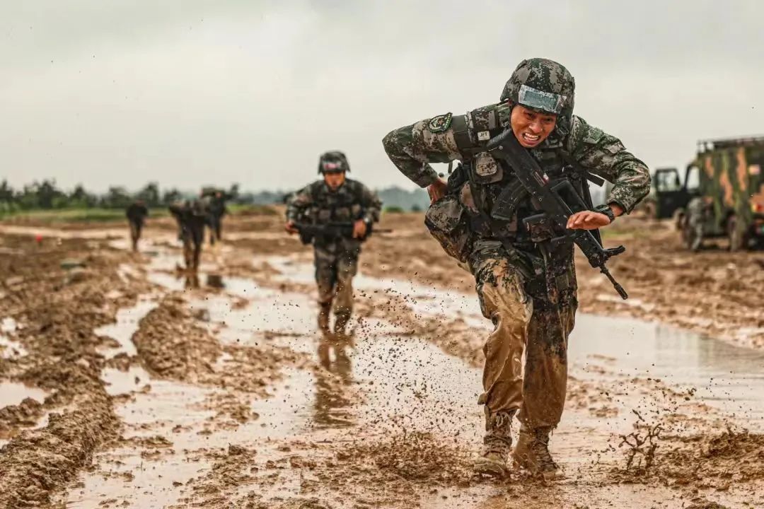 中国军人的代表名词是什么,我国军人的名称