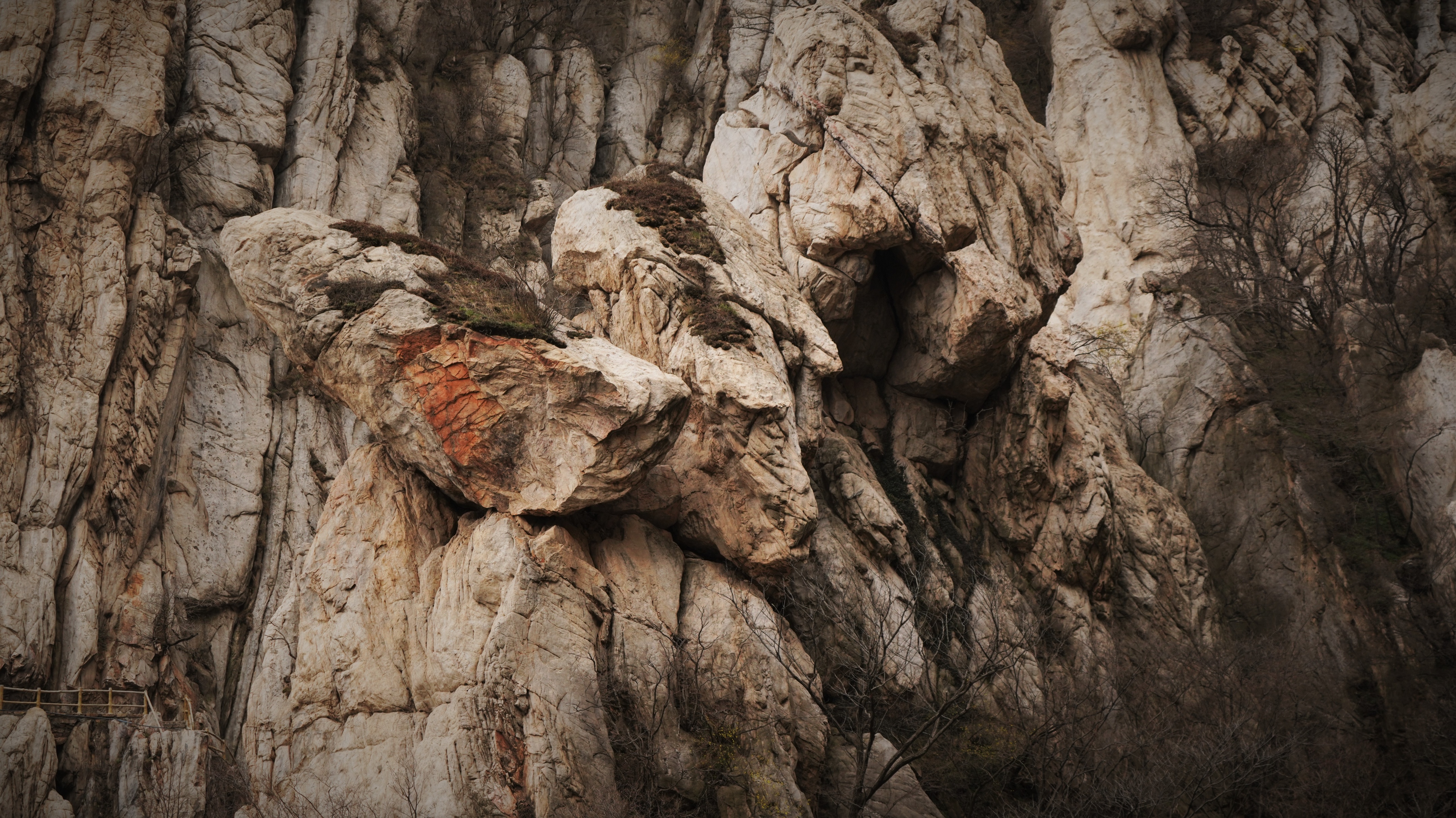 嵩山少林寺几级景区,中岳嵩山和少林寺是一个景区吗