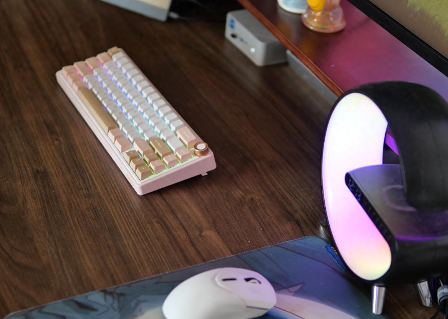 终于开始卷小配列了，好看好用还要好听，RK65机械键盘拆解评测