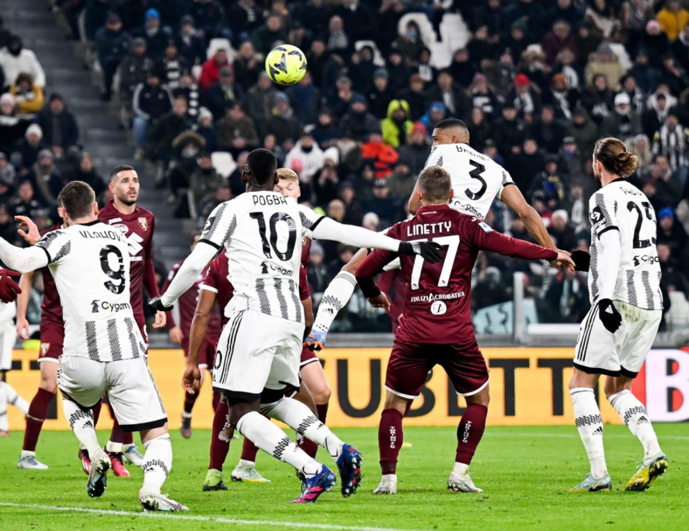 穆里尼奥罗马对曼联,足坛疯狂4小时