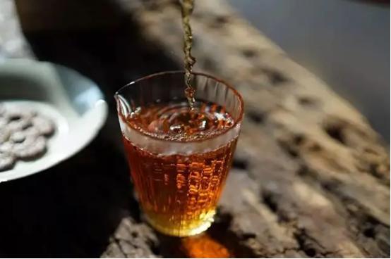 末伏天喝什么茶最好,三伏天喝哪种茶最好