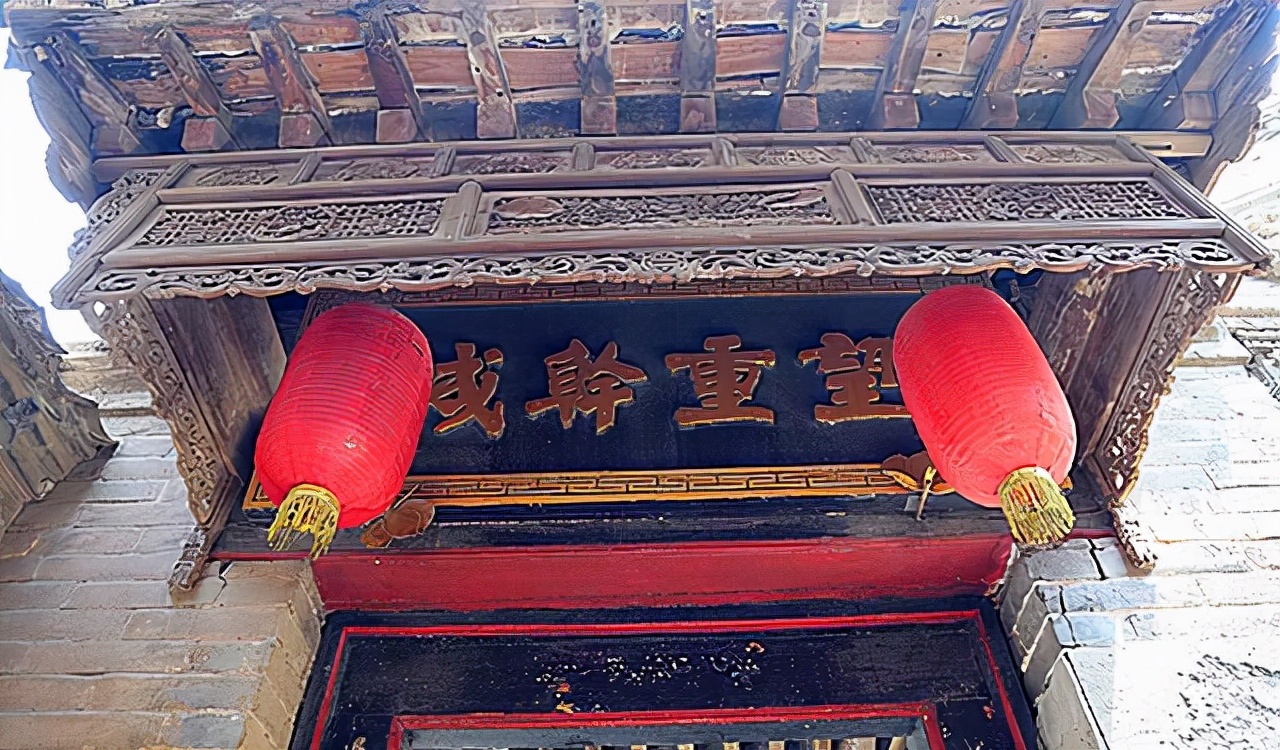 当年那个扬言100亿补偿也不卖房的河南村民，如今成了博物馆馆长