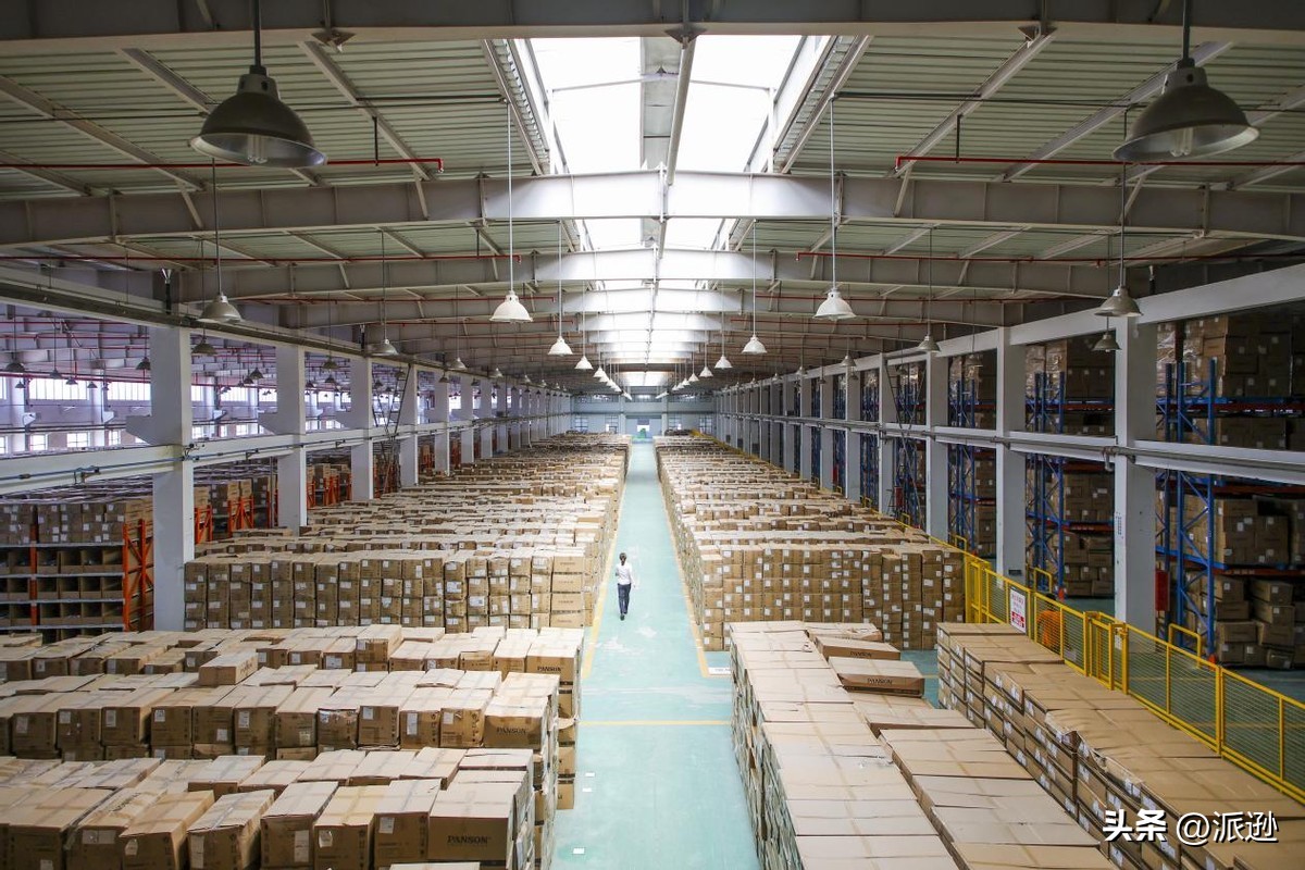 校服哪个牌子好？传递品牌质量信任派逊争做行业“排头兵”