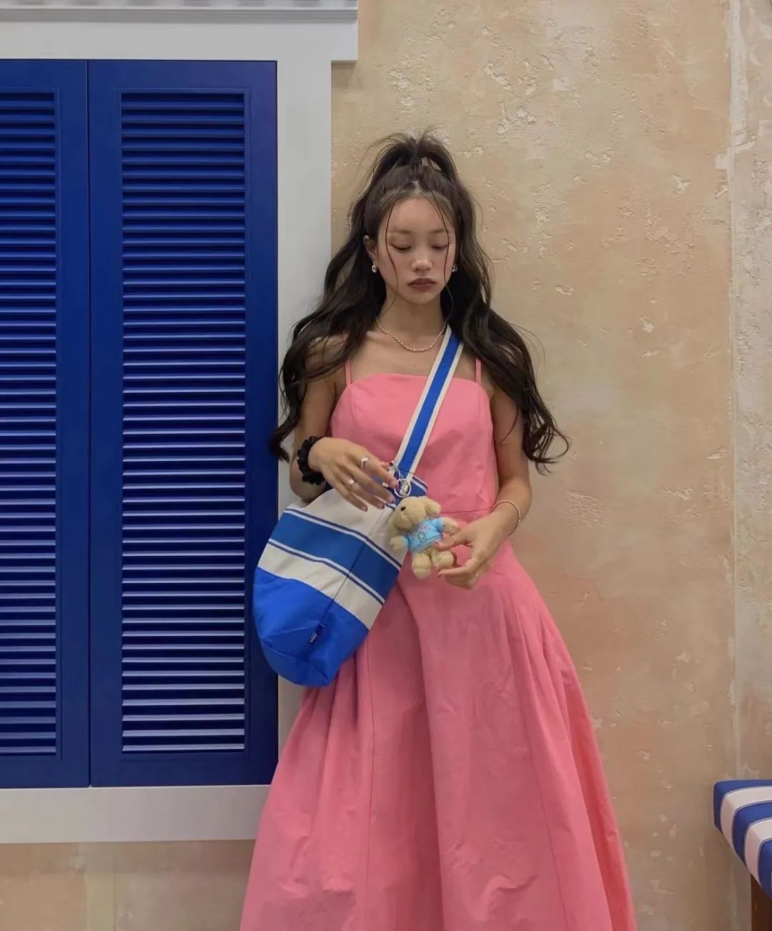 多巴胺穿搭款式图,多巴胺颜色穿搭图文