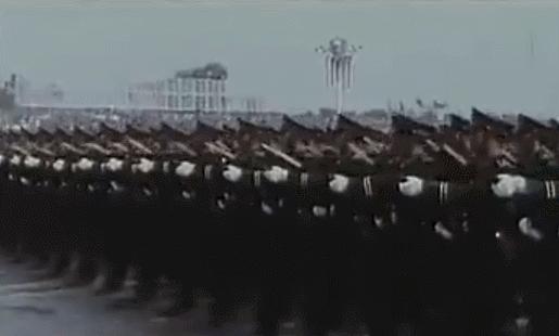 84年中国大阅兵震撼场面,84年大阅兵震撼了全世界