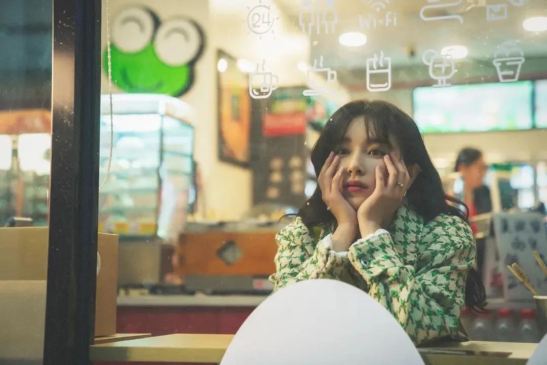 阚清子倪虹洁突如其来的假期,阚清子倪虹洁发布会