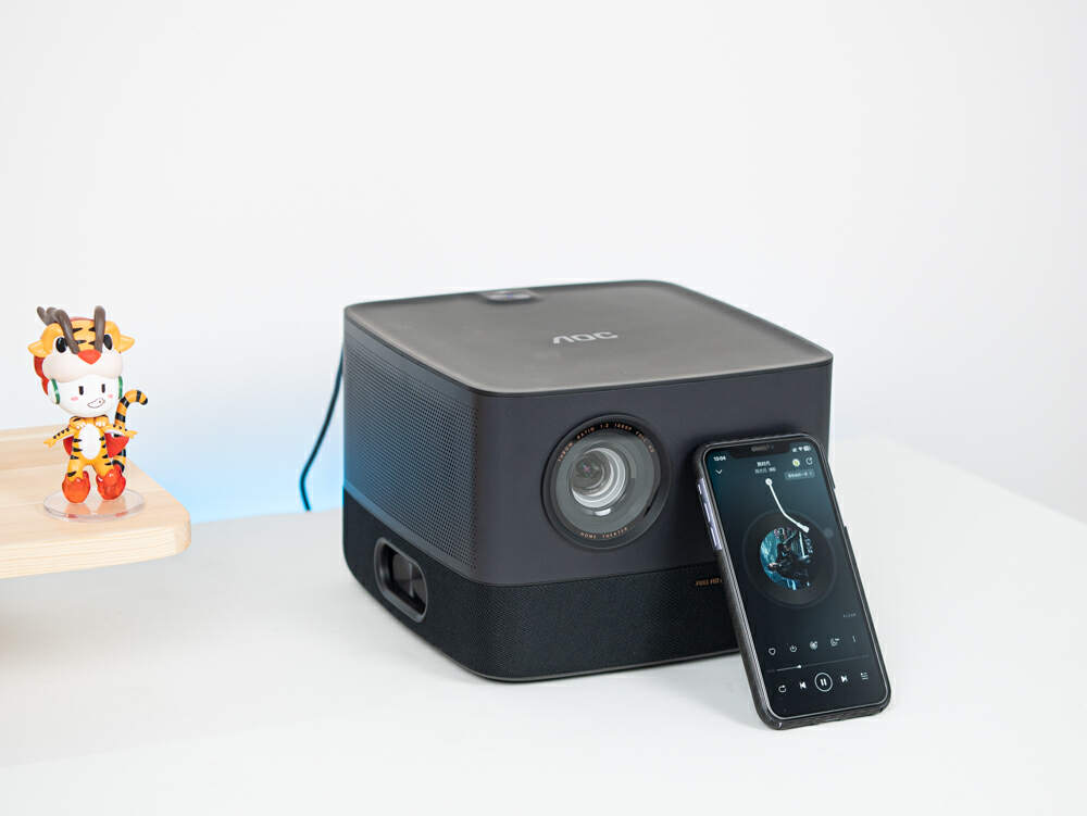 太卷了！亮度1300CVIA、帝瓦雷调音，AOCK1智能投影或成4K段爆款