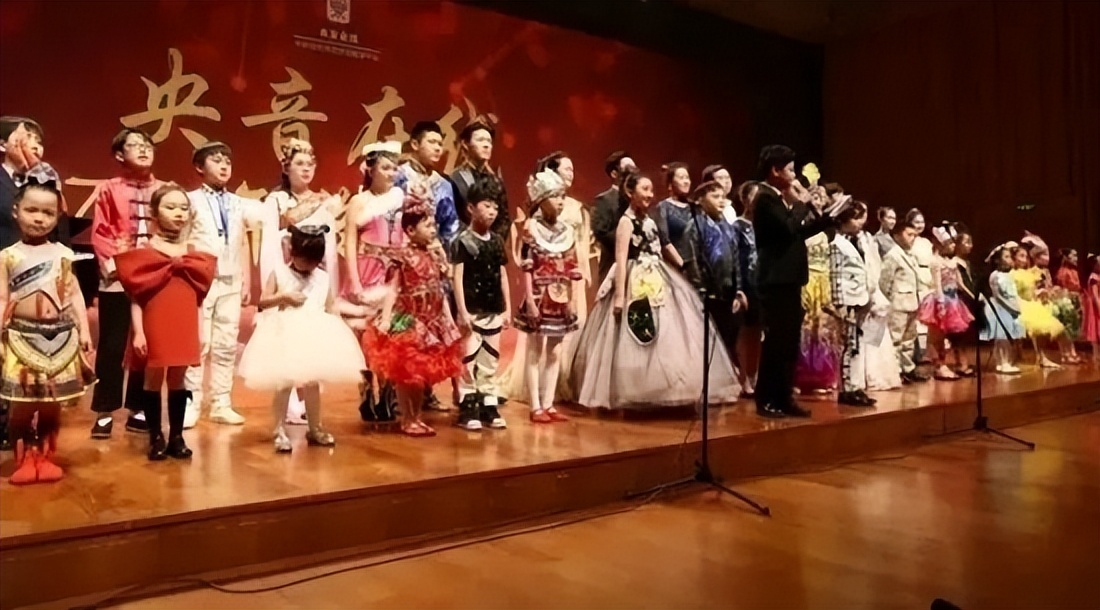 不用怀疑，美好就在幼儿园|走进万婴玩“美”童年，创“艺”成长