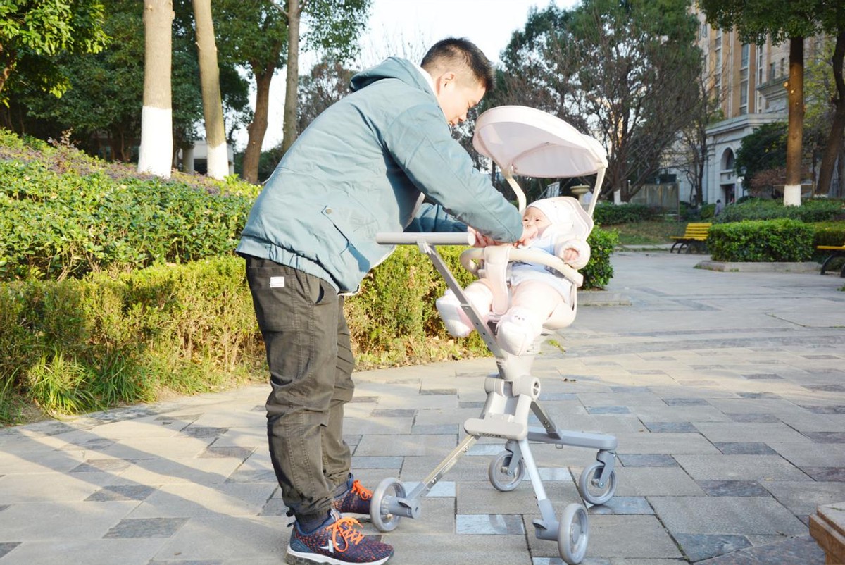 酷骑遛娃神器m1和m2的区别,遛娃神器酷骑哪个好