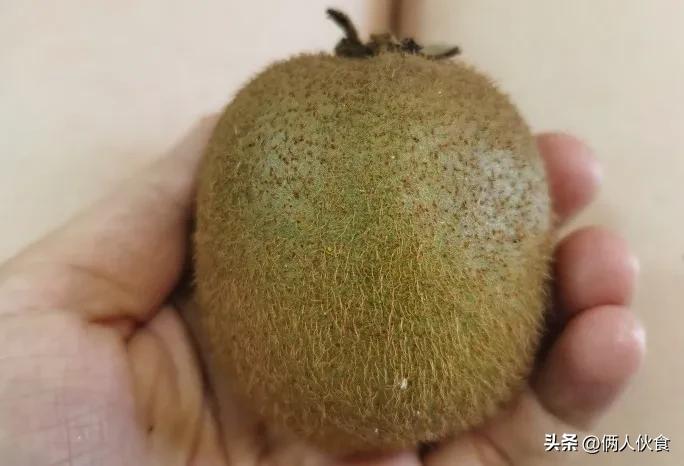 新鲜适合老人吃的水果品种,吃当季的8种水果好吃又养生