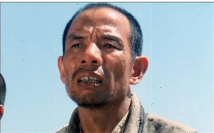 老井让张艺谋成为影帝的电影,张艺谋主演的老井故事发生在哪儿