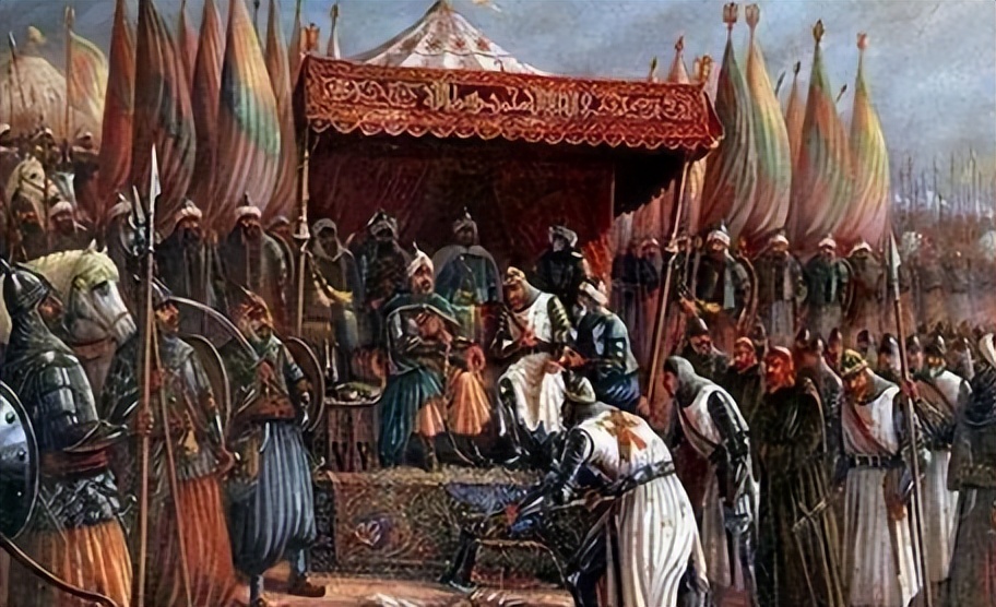 在埃姆瓦尔战役中，亚历山大大帝是如何运用战术取得胜利的？