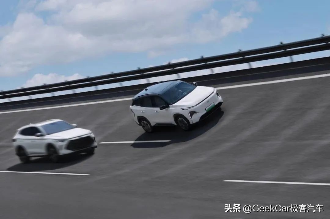 混动决战光明顶，群雄围猎DM-i