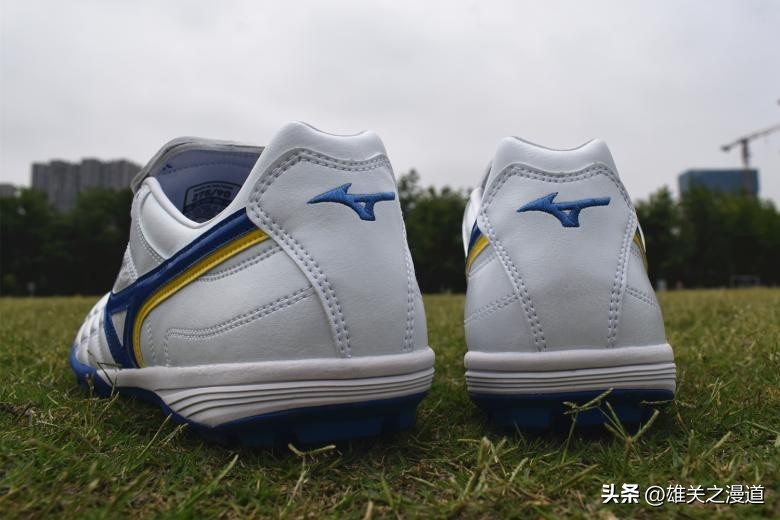 2020年美津浓足球鞋碎钉推荐,重温经典2002世界杯