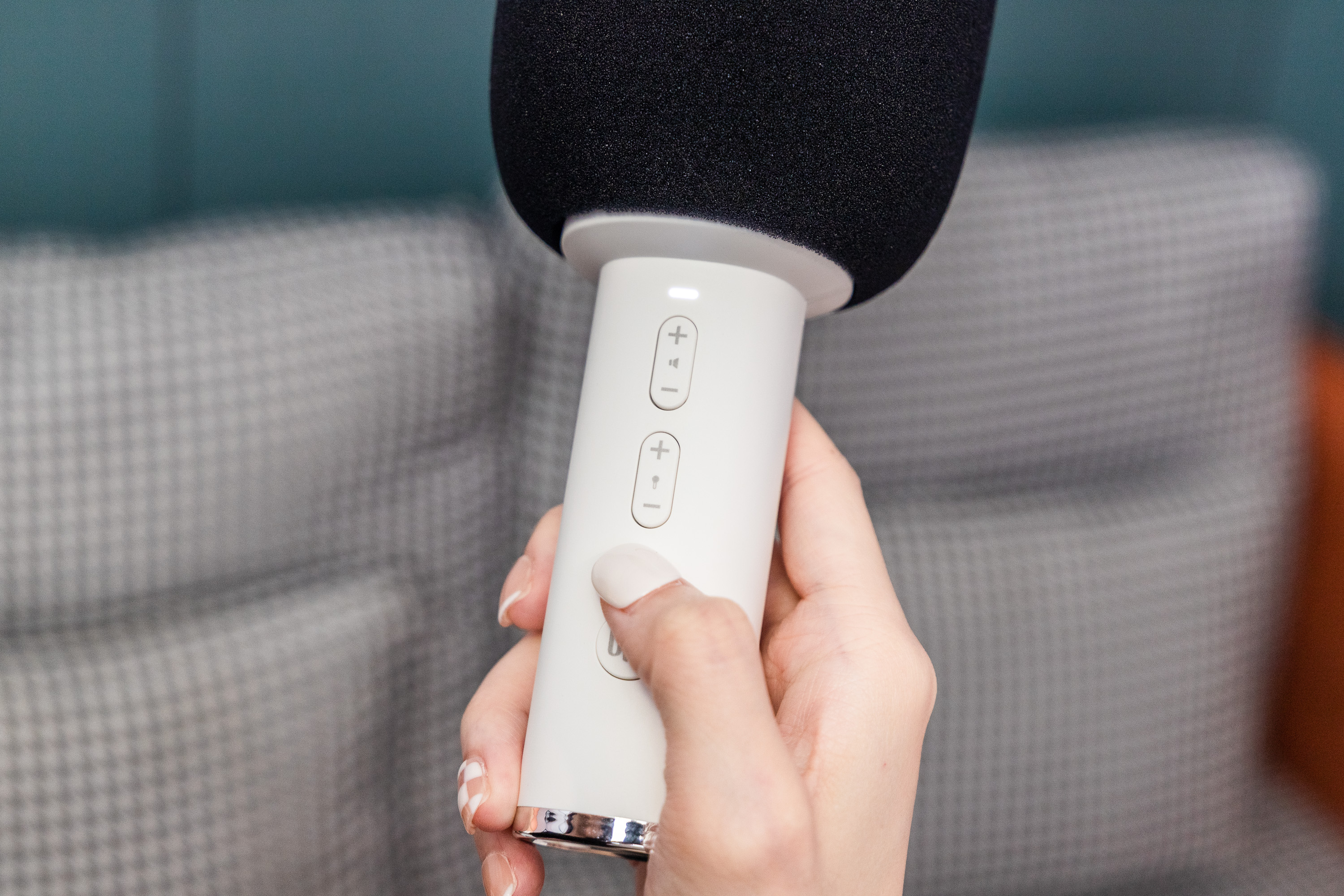 是麦克风也是音箱！小米有品众筹90后幸福感，情侣在家可对唱情歌