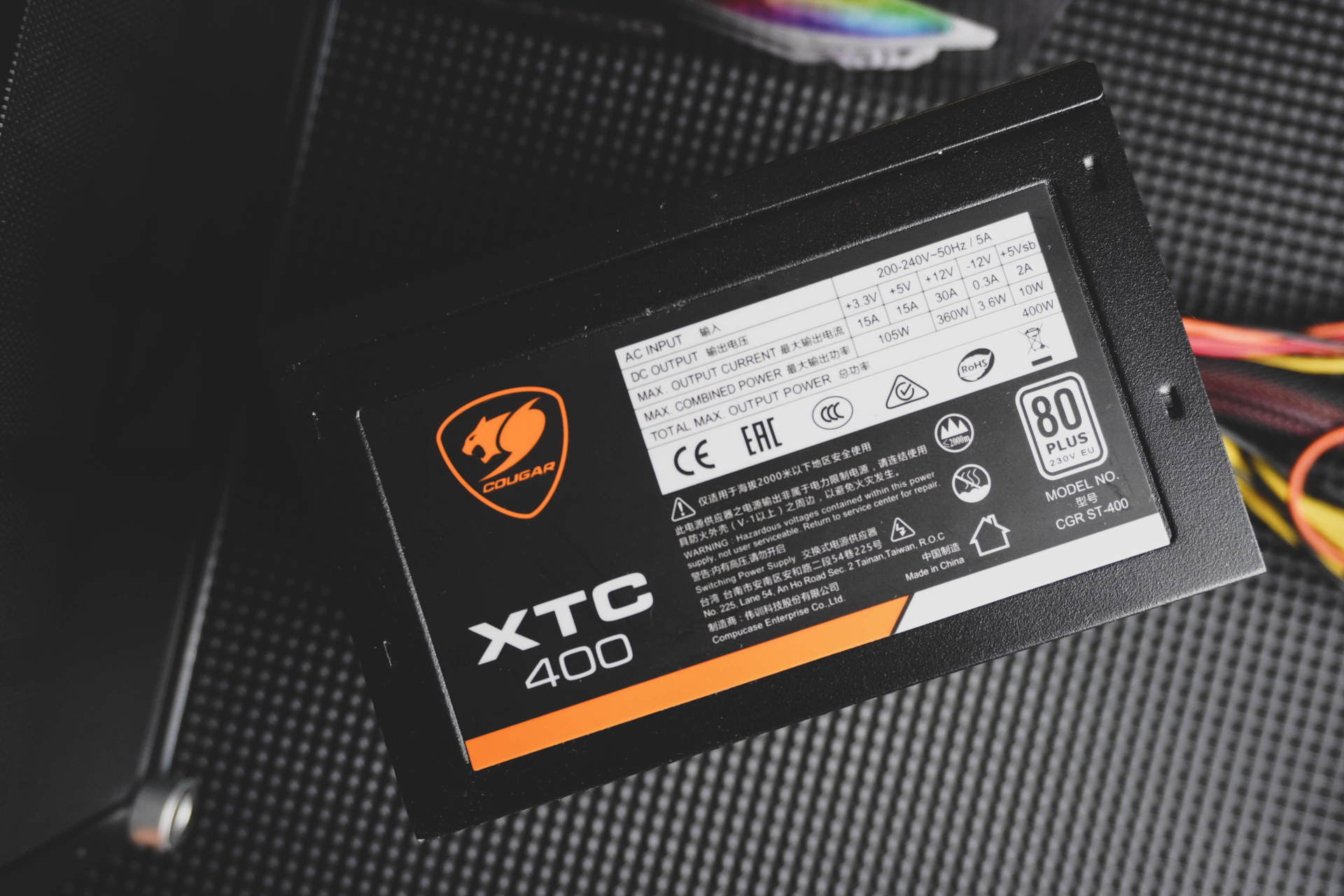 桌面空间太小怎么改造,台式机机箱越来越小