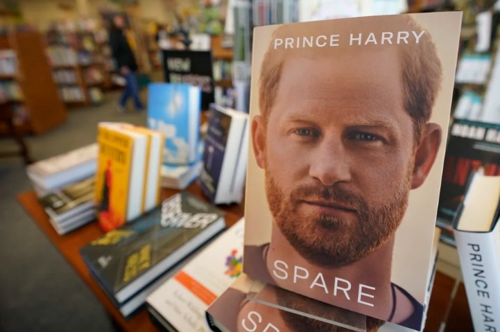 哈里提起母亲戴安娜,哈里王子回忆母亲戴安娜视频