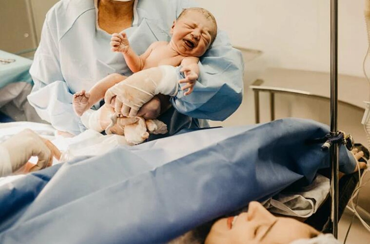 怎么判断宝宝在娘胎中过得好不好,从娘胎里看出孩子的特征