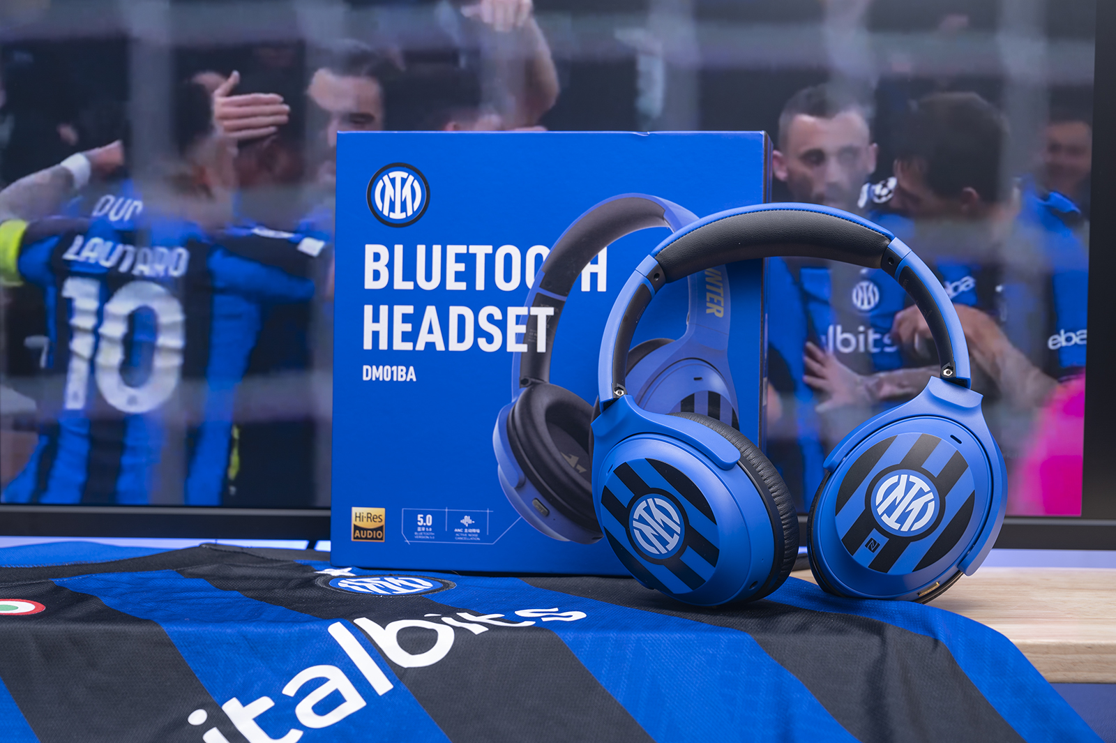 与国际米兰同行，入手西伯利亚羽DM01BA国际米兰定制款