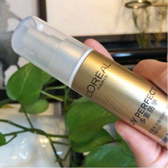 珀莱雅防晒和欧莱雅防晒哪个好,怡思丁防晒和欧莱雅防晒哪个好