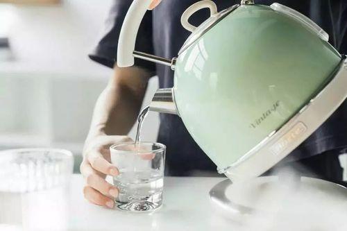 经常用电水壶烧开水喝好吗,长期喝饮水机不烧开的水好不好