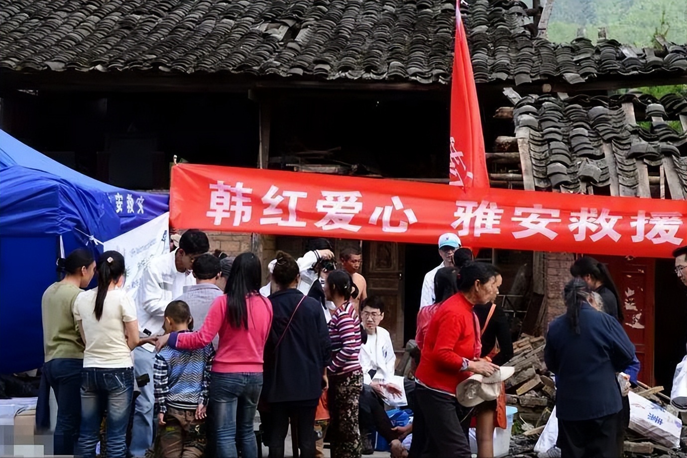 韩红被举报非法募捐的人是谁,韩红贪污3亿元